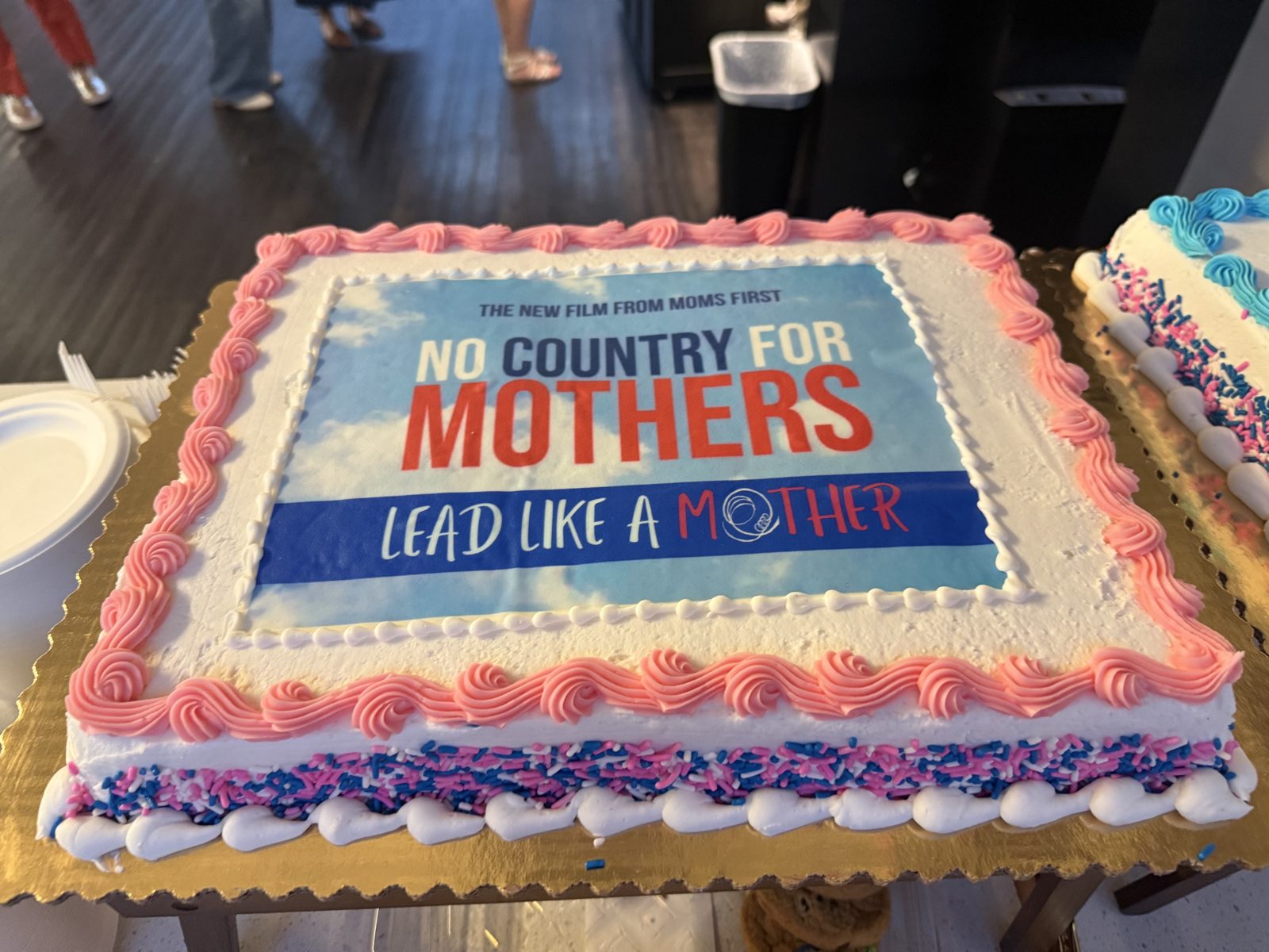 Celebration cakes for the evening